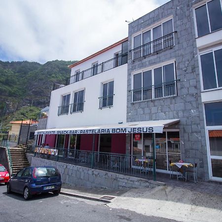 Oliveira'S Apartments - Madeira Island ปอนตา เดลกาดา ภายนอก รูปภาพ