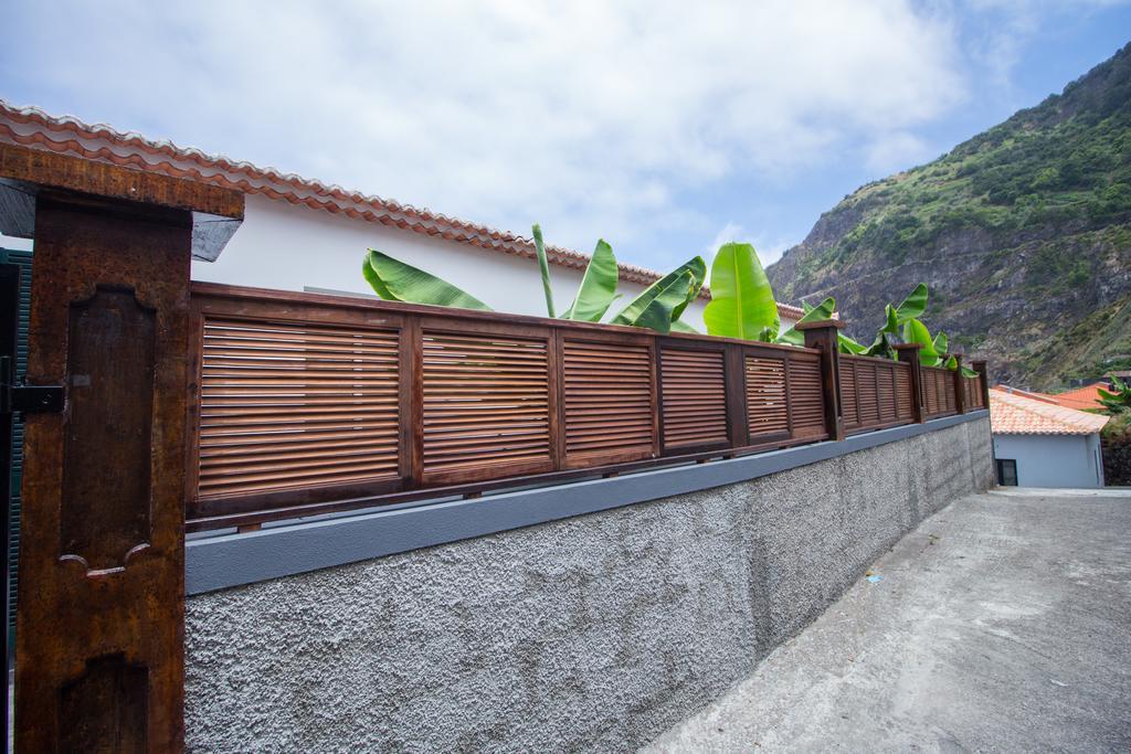 Oliveira'S Apartments - Madeira Island ปอนตา เดลกาดา ภายนอก รูปภาพ