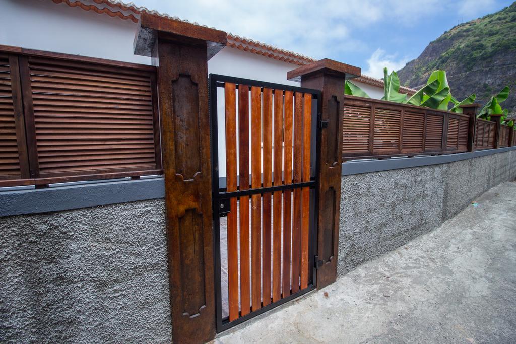 Oliveira'S Apartments - Madeira Island ปอนตา เดลกาดา ภายนอก รูปภาพ