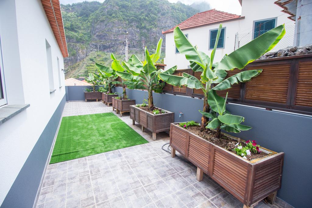 Oliveira'S Apartments - Madeira Island ปอนตา เดลกาดา ภายนอก รูปภาพ