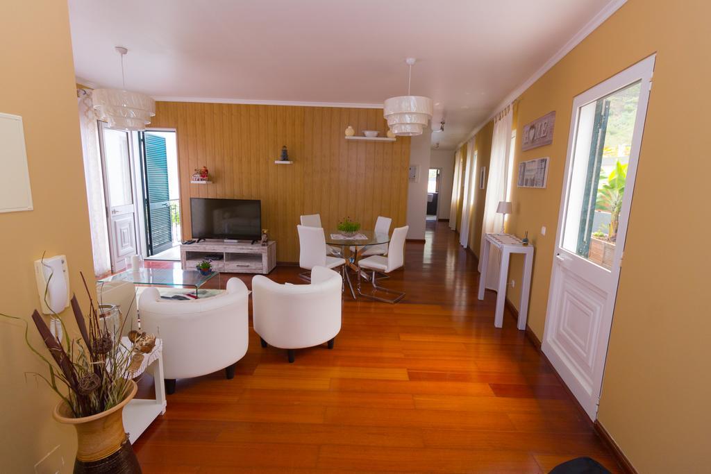 Oliveira'S Apartments - Madeira Island ปอนตา เดลกาดา ภายนอก รูปภาพ