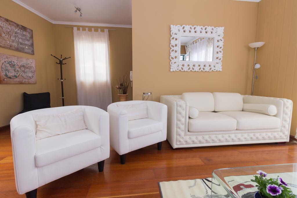 Oliveira'S Apartments - Madeira Island ปอนตา เดลกาดา ภายนอก รูปภาพ