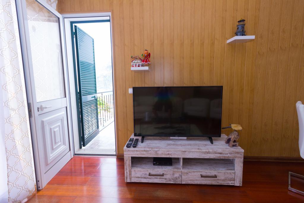 Oliveira'S Apartments - Madeira Island ปอนตา เดลกาดา ภายนอก รูปภาพ
